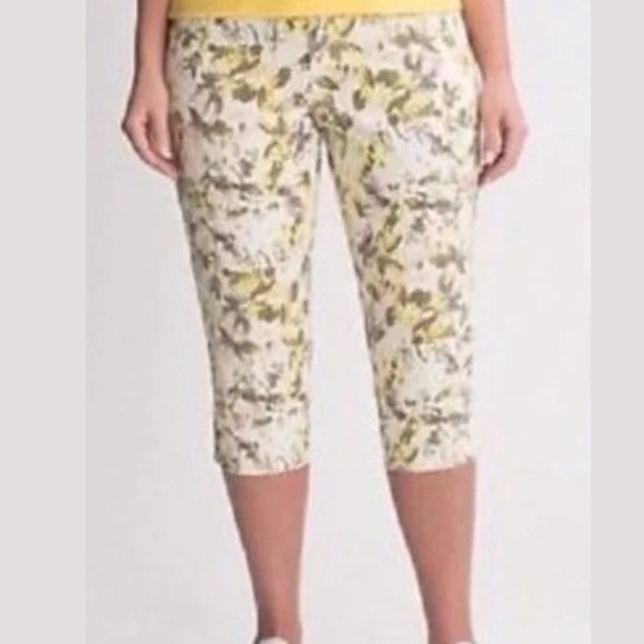 Lane Bryant Floral Crop Jeans Size 14 - Picture 2 of 6